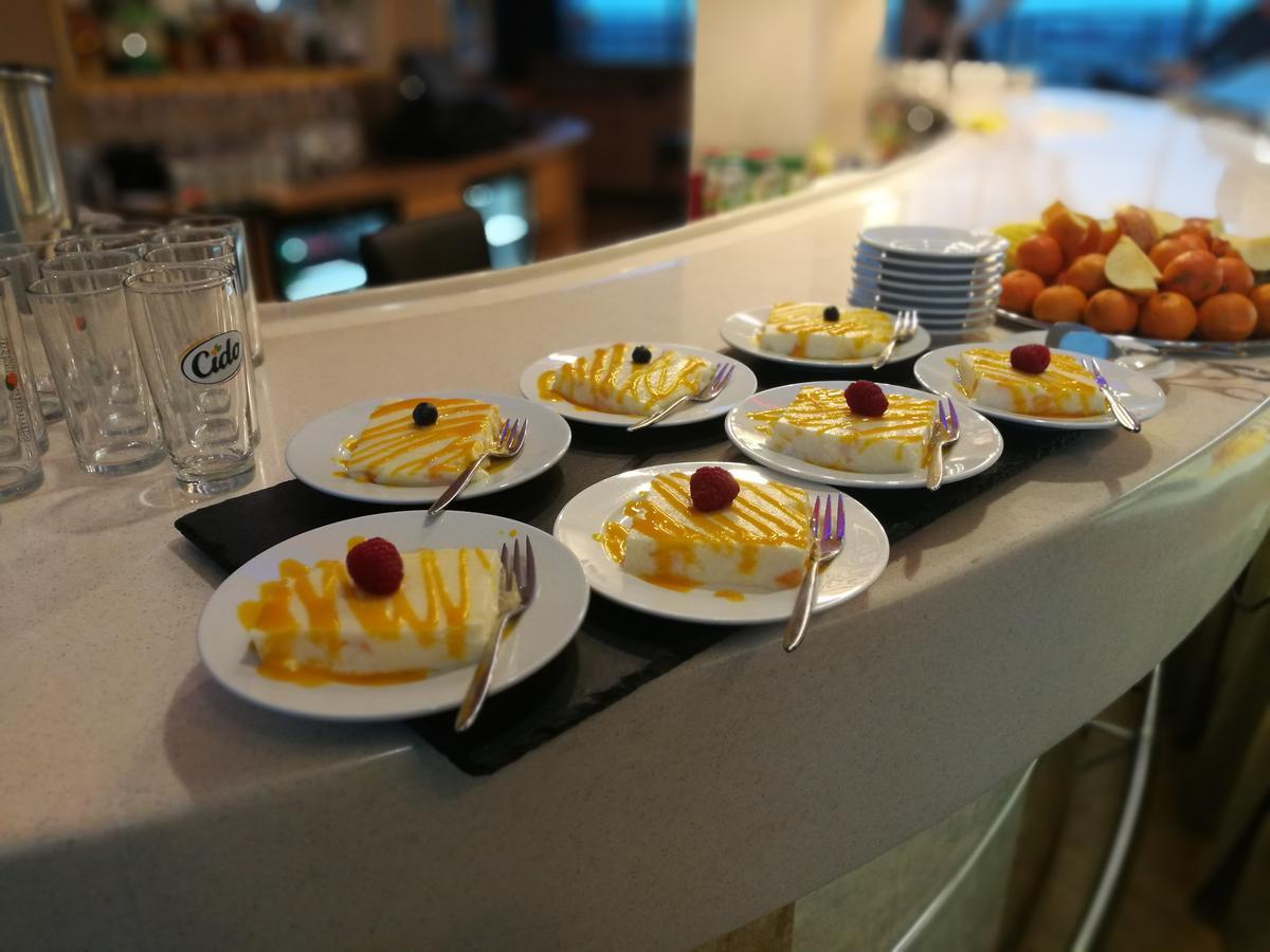 拉果拉公园酒店 陶格夫匹尔斯 外观 照片